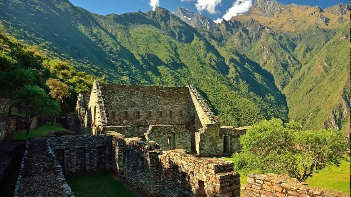 CHOQUEQUIRAO TREK 8 DÍAS