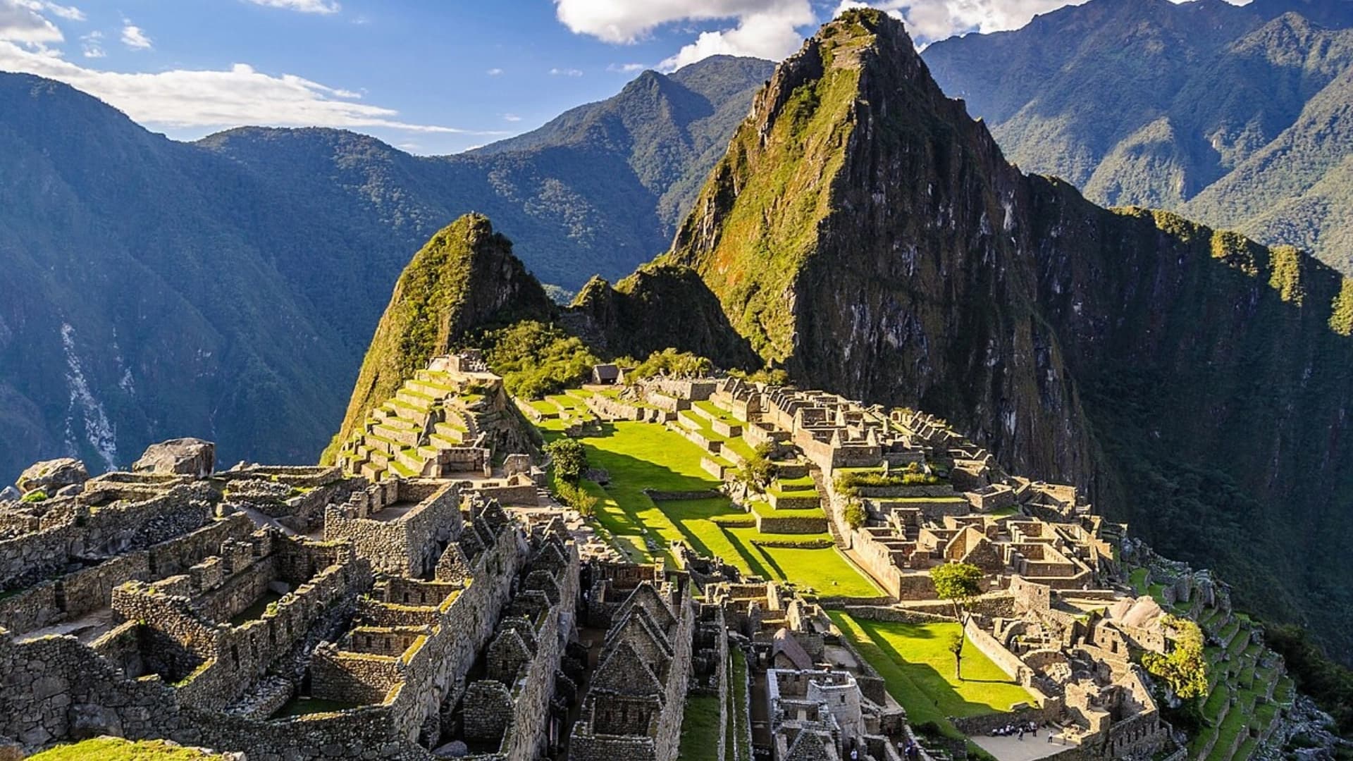 Machu Picchu Full-Day Tour from Cusco | Tourist Train + Consettur Bus + Entrance
